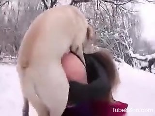 Aroused lady getting fucked in this winter wonderland