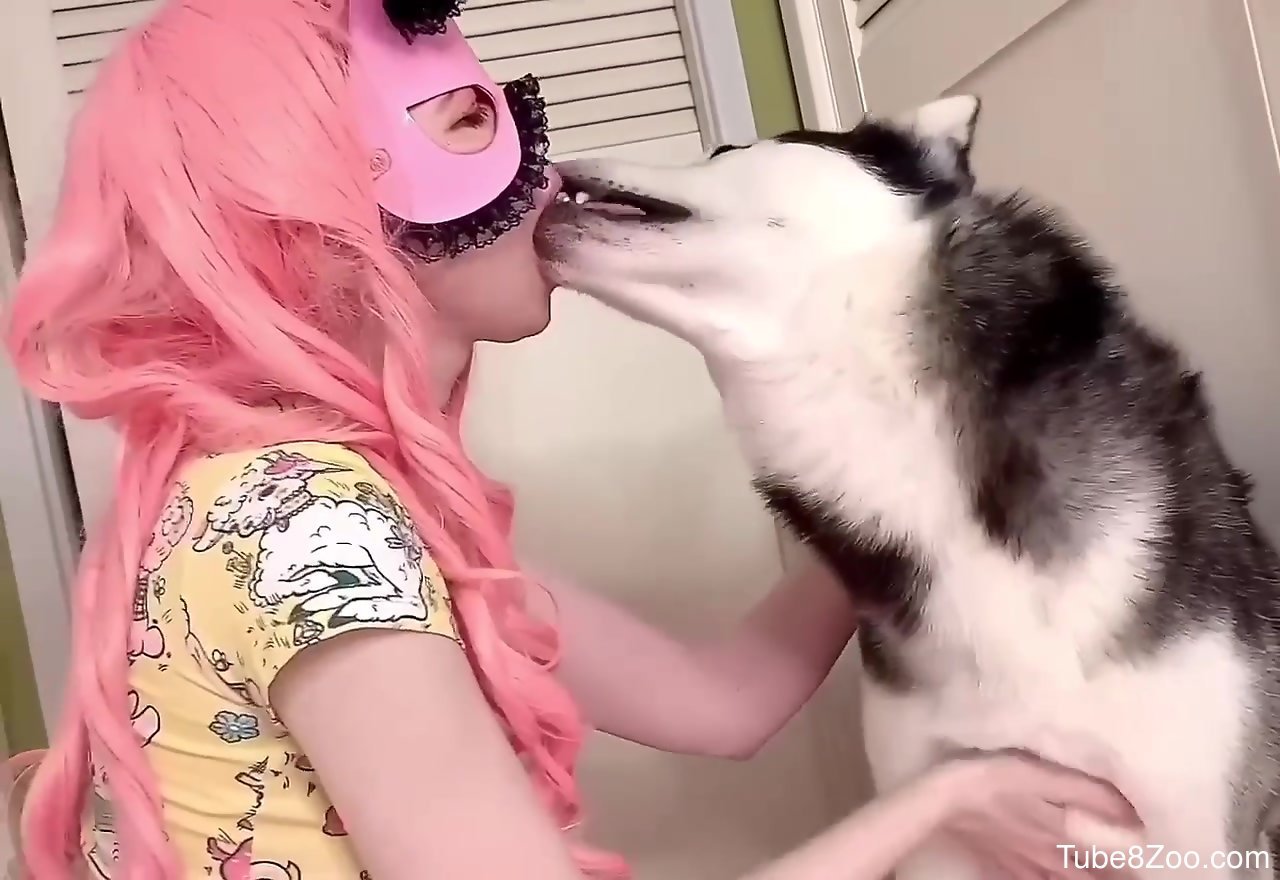 Cosplay girl enjoys dog zoophilia in homemade scenes